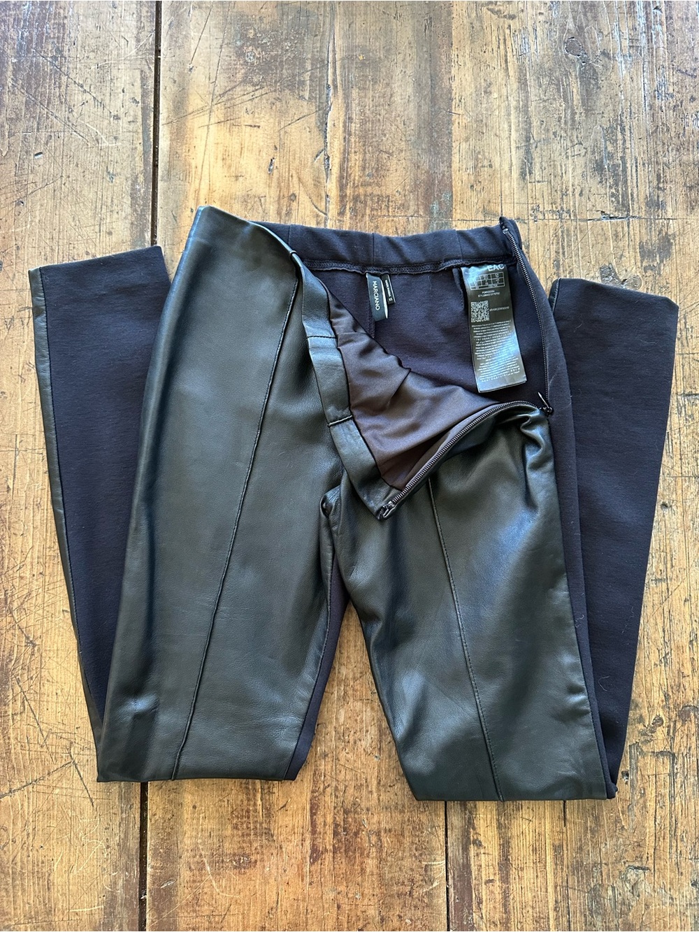 Marciano Women’s Black Leather Front Pants/ Leggings